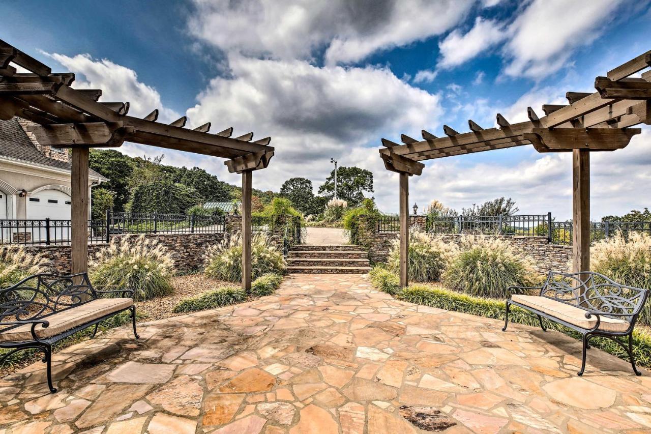 Lake Allatoona Area Studio With Pool And Views! Картерсвілл Екстер'єр фото